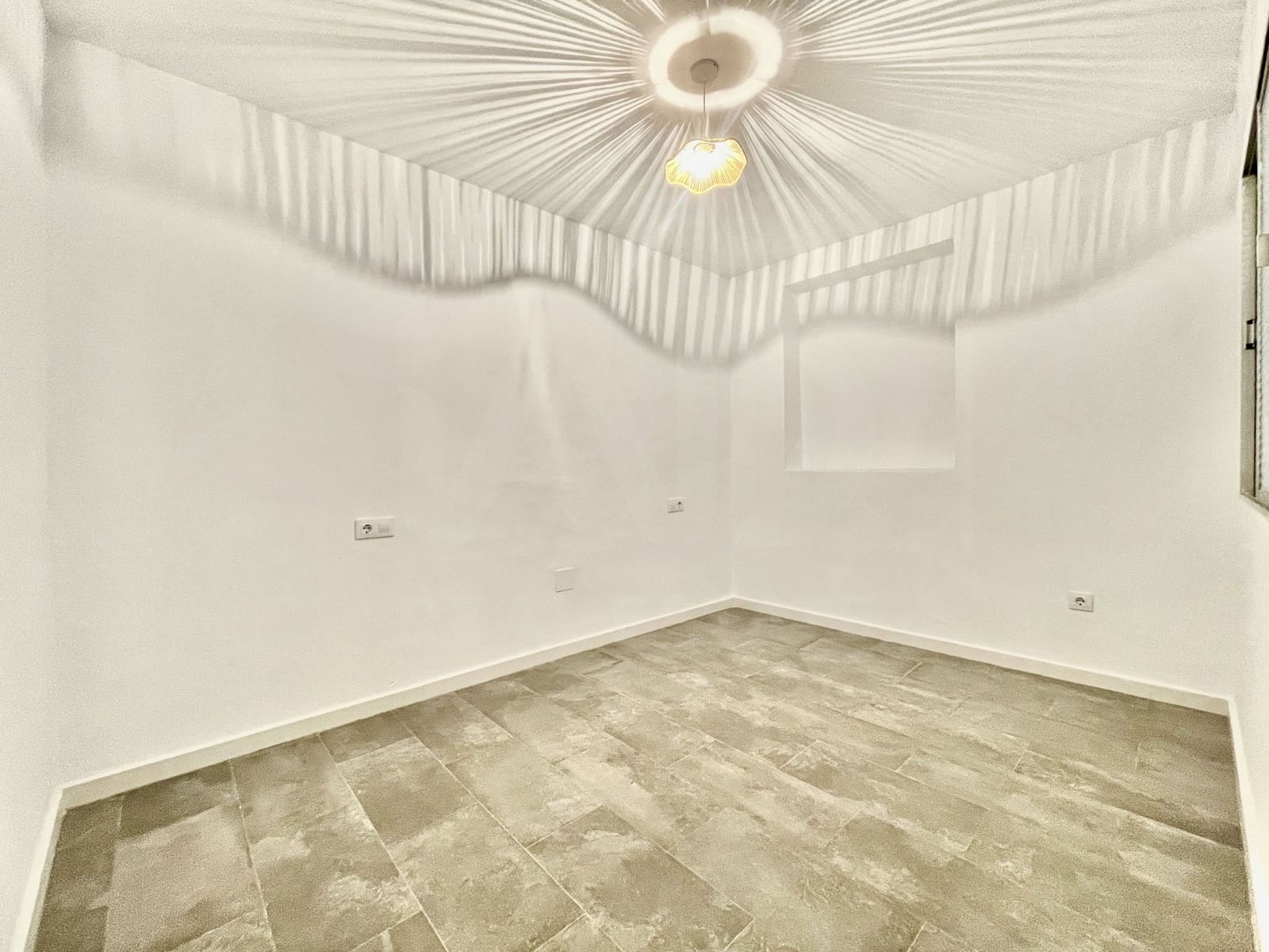 6 chambre Maison de Ville à vendre à Abaran - 145 000 € (Ref: 9991278)