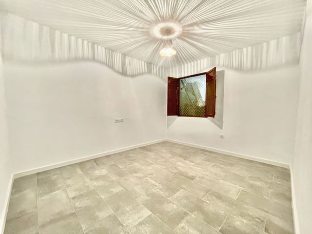 6 bedroom Townhouse for sale in Abarán - € 145,000 (Ref: 9991278)