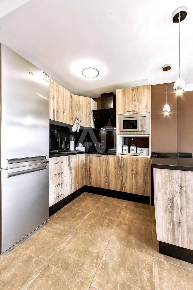 2 makuuhuone Huoneisto myytävänä paikassa Santa Cruz de Tenerife mukana uima-altaan - 315 000 € (Ref: 9991279)