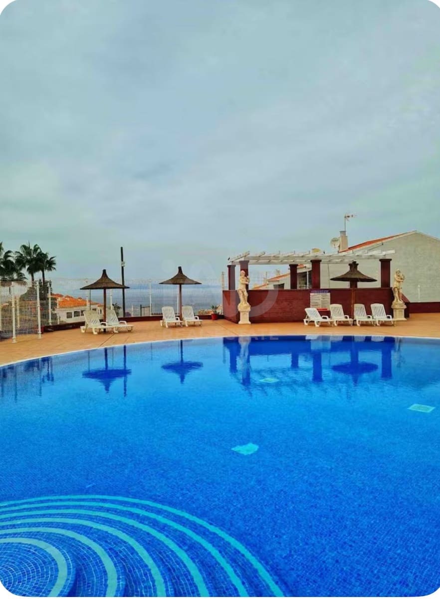 2 makuuhuone Huoneisto myytävänä paikassa Santa Cruz de Tenerife mukana uima-altaan - 315 000 € (Ref: 9991279)