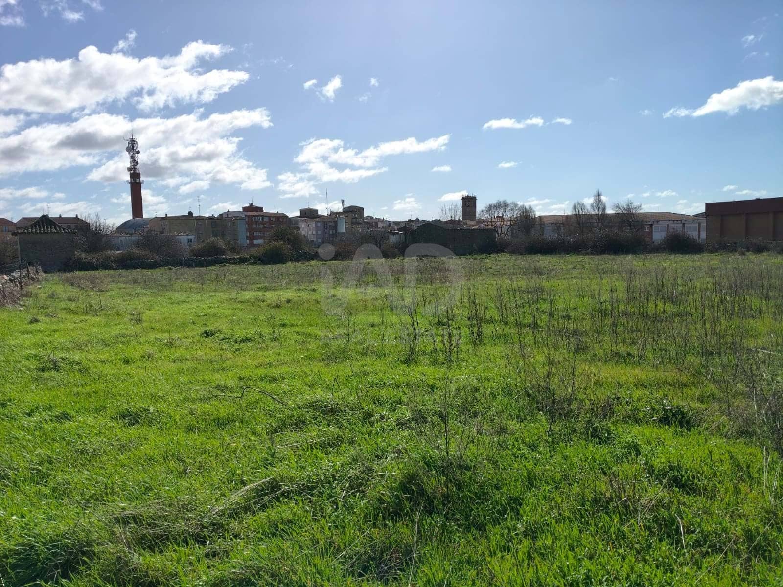 Rakentamaton maa myytävänä paikassa Salamanca kaupunki - 9 900 € (Ref: 9991293)