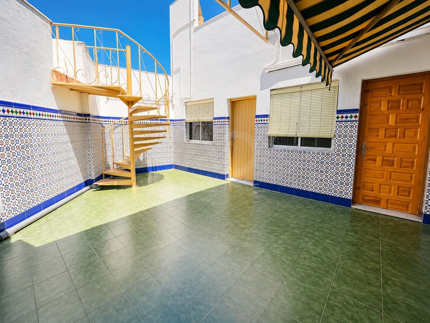 Comercial para venda em Murcia cidade - 1 325 000 € (Ref: 9991302)