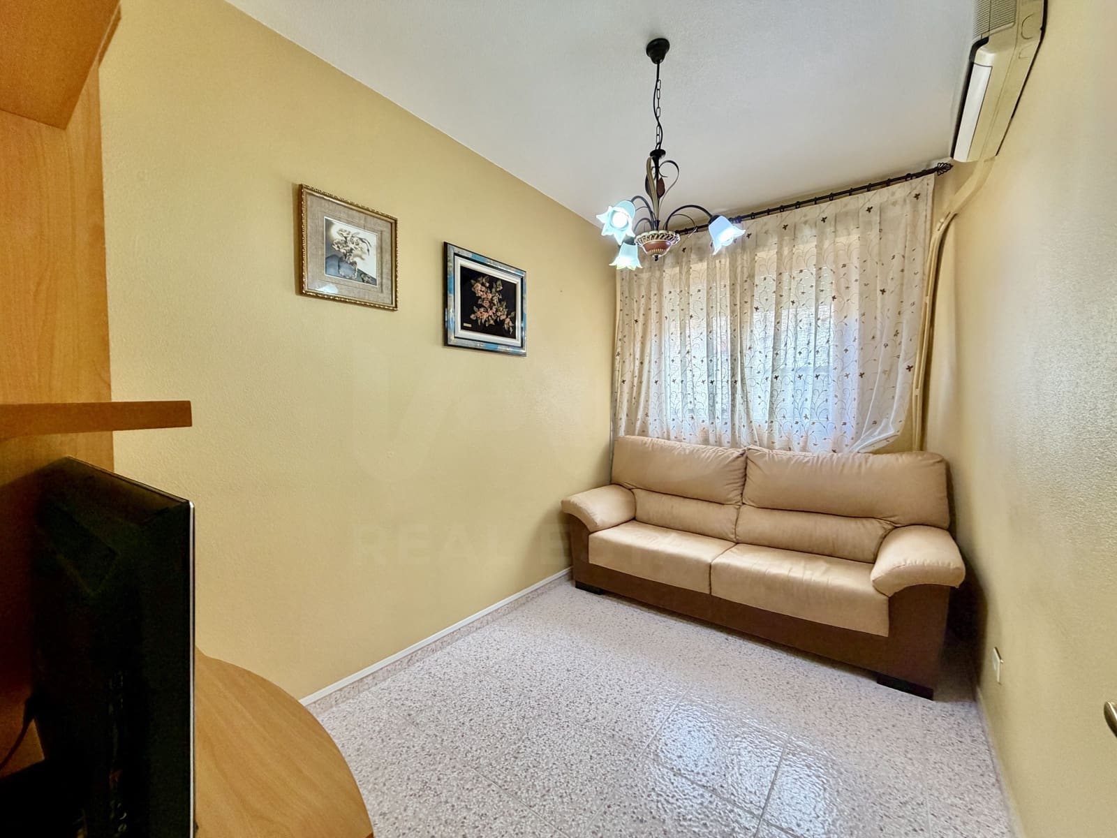 4 bedroom Apartment for sale in Abaran with garage - € 95,000 (Ref: 9991304)
