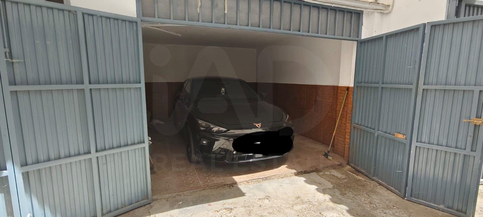 Garagem para venda em Sevilha cidade - 18 000 € (Ref: 9991307)