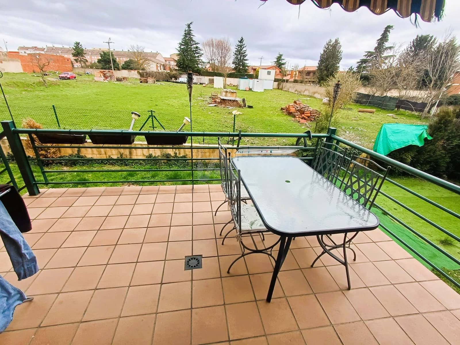 4 slaapkamer Villa te koop in Leon stad met garage - € 365.000 (Ref: 9991308)