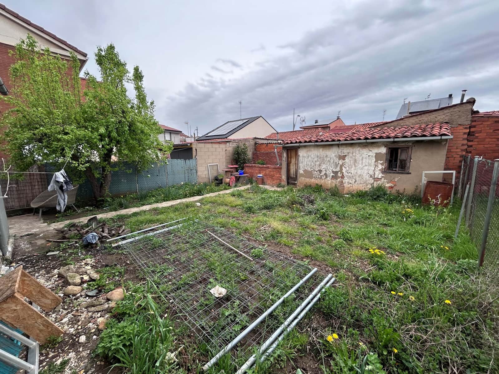 2 Zimmer Haus zu verkaufen in Leon Stadt - 113.999 € (Ref: 9991309)