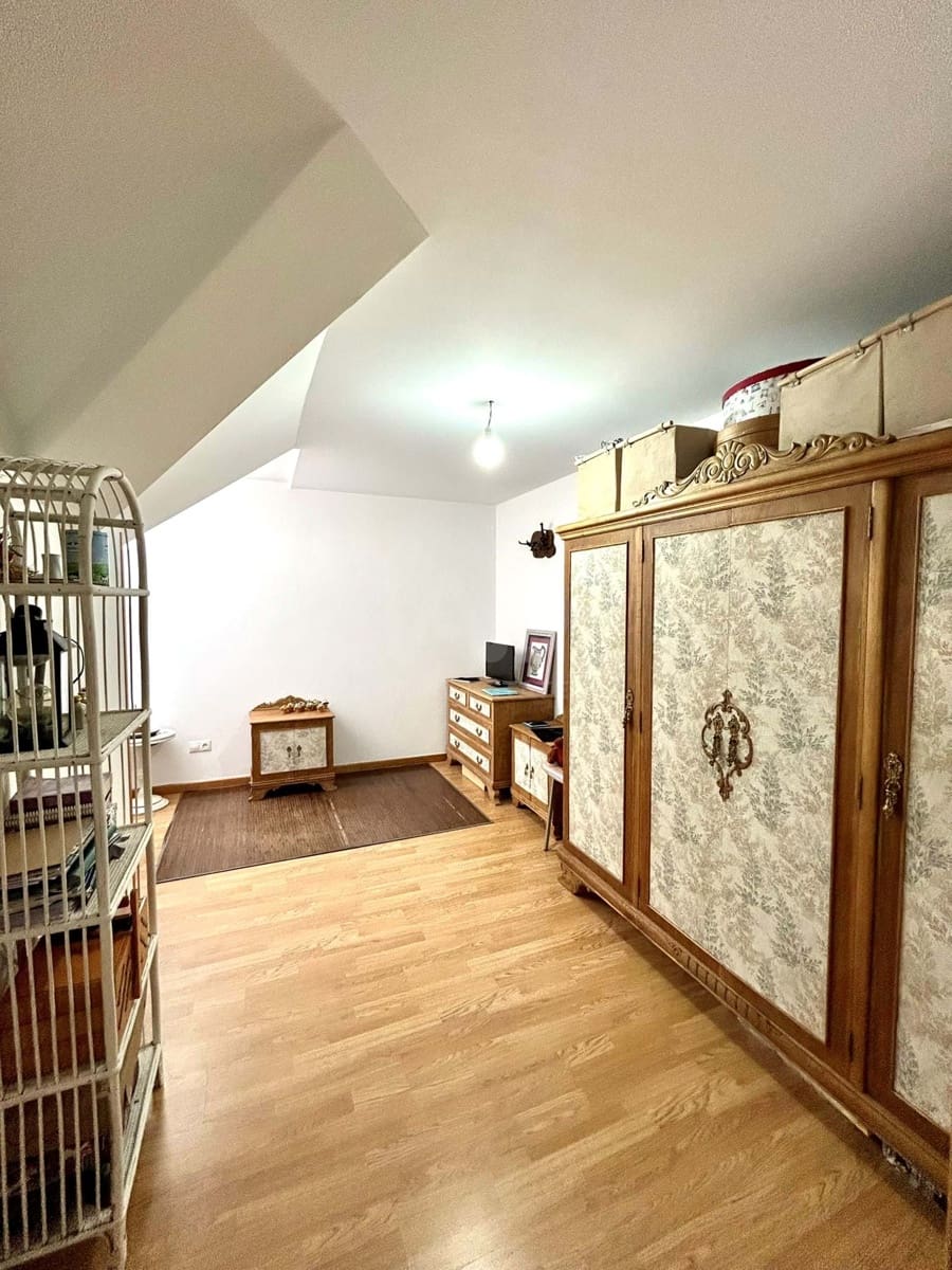 3 camera da letto Appartamento in vendita in Leon citta con garage - 179.000 € (Rif: 9991310)