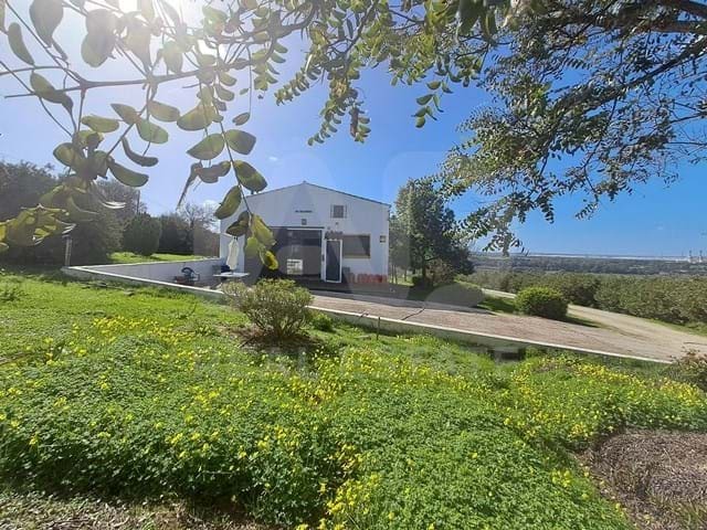Grunde uden byggetilladelser til salg i Cádiz by - € 570.000 (Ref: 9991311)