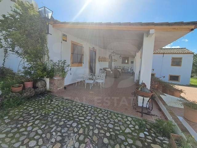 Grunde uden byggetilladelser til salg i Cádiz by - € 570.000 (Ref: 9991311)