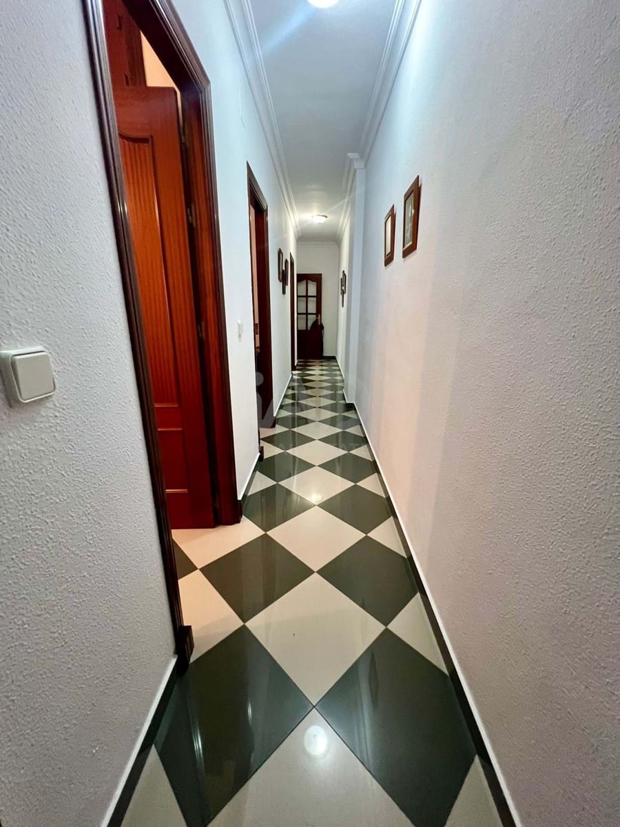3 makuuhuone Huoneisto myytävänä paikassa Huelva kaupunki - 132 000 € (Ref: 9991313)