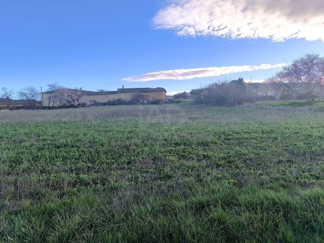 Undeveloped Land for sale in León city - € 15,900 (Ref: 9991314)