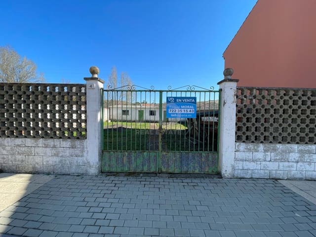 Building Plot for sale in León city - € 30,000 (Ref: 9991315)