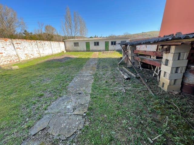 Building Plot for sale in León city - € 30,000 (Ref: 9991315)
