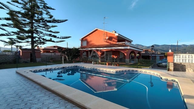 5 Zimmer Villa zu verkaufen in El Grau de Castelló, Castelló de la Plana mit Pool Garage - 405.000 € (Ref: 9991316)