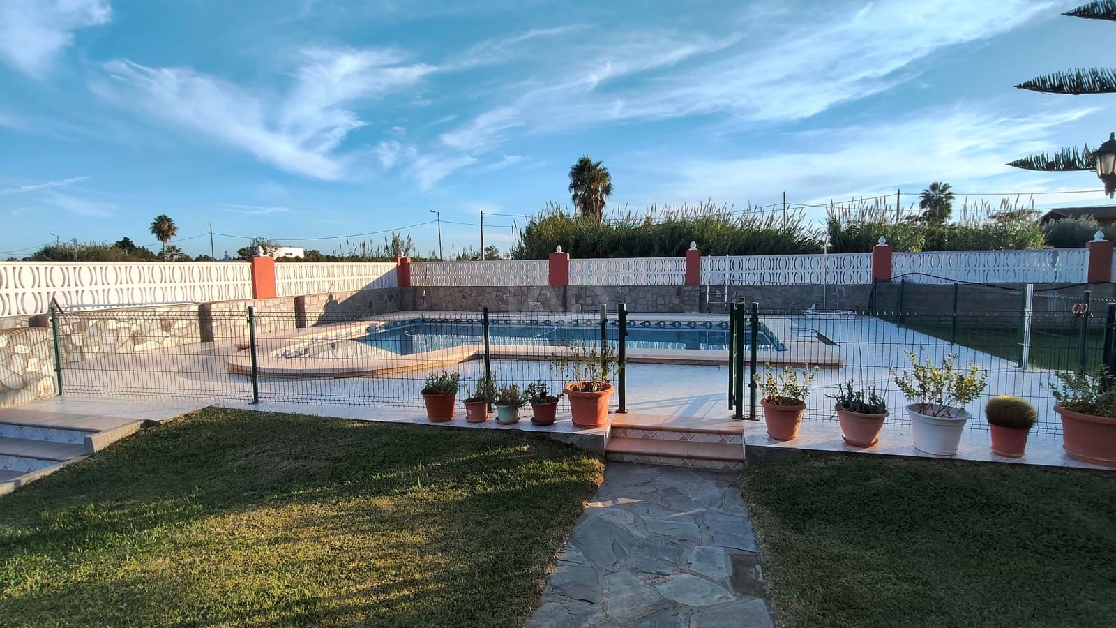 5 Zimmer Villa zu verkaufen in El Grau de Castello mit Pool Garage - 405.000 € (Ref: 9991316)