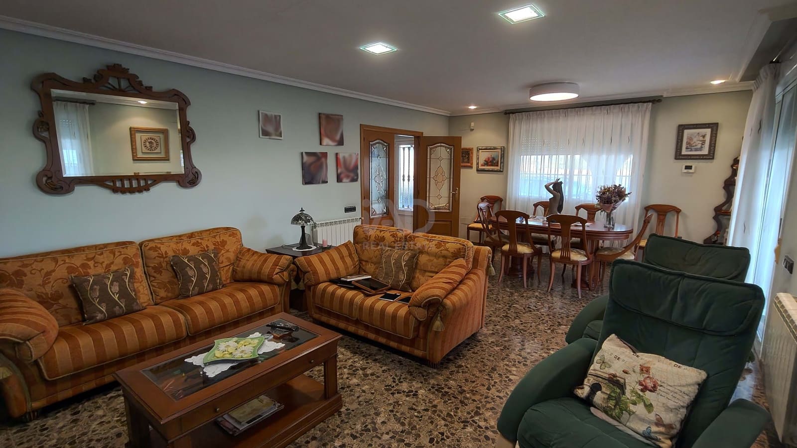 5 Zimmer Villa zu verkaufen in El Grau de Castello mit Pool Garage - 405.000 € (Ref: 9991316)