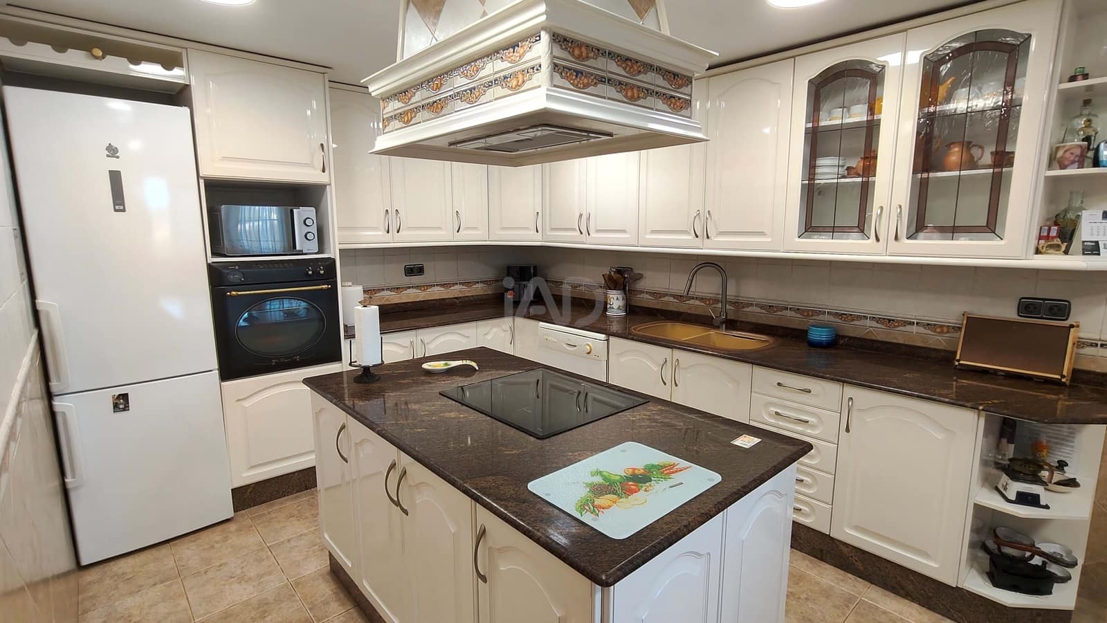 5 Zimmer Villa zu verkaufen in El Grau de Castello mit Pool Garage - 405.000 € (Ref: 9991316)