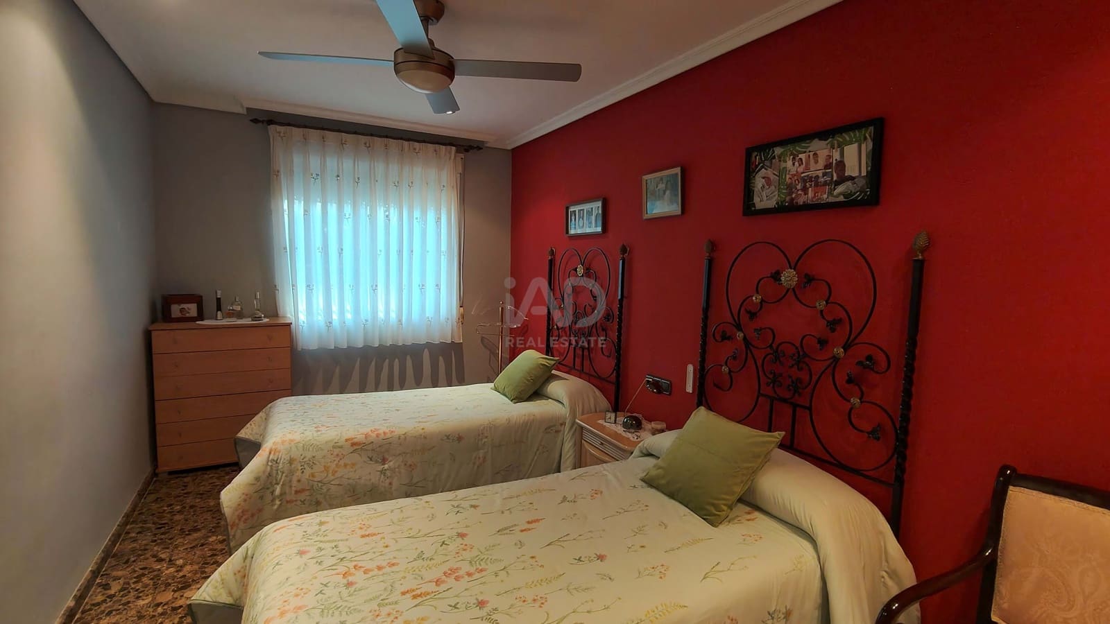 5 Zimmer Villa zu verkaufen in El Grau de Castello mit Pool Garage - 405.000 € (Ref: 9991316)