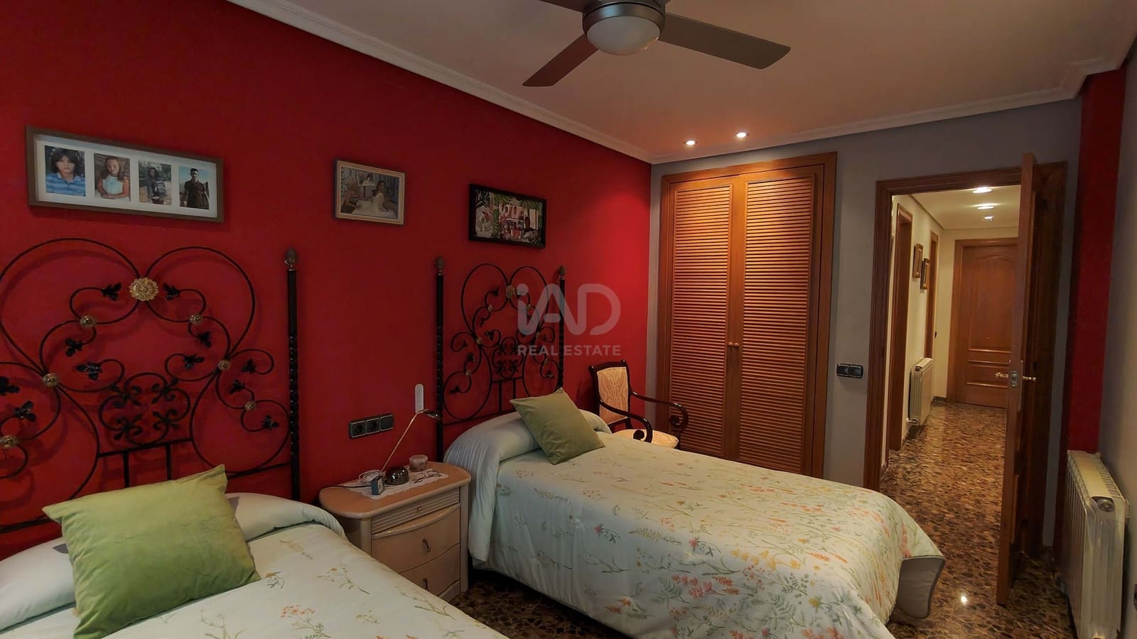 5 Zimmer Villa zu verkaufen in El Grau de Castello mit Pool Garage - 405.000 € (Ref: 9991316)