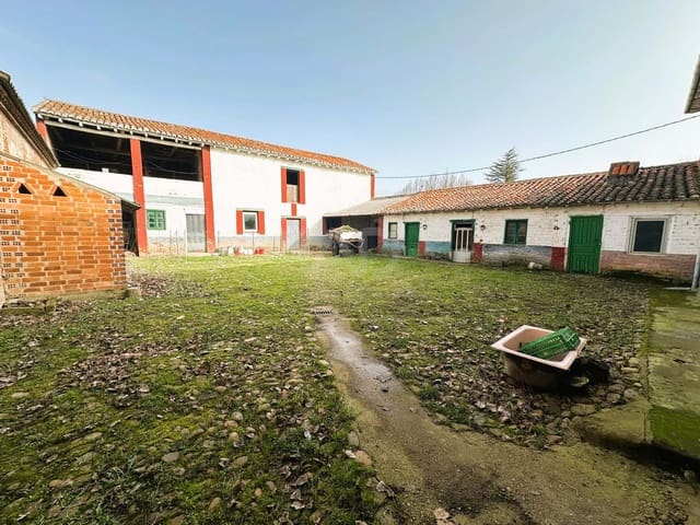 3 soverom Finca/Herregård til salgs i Leon by med garasje - € 430 000 (Ref: 9991317)