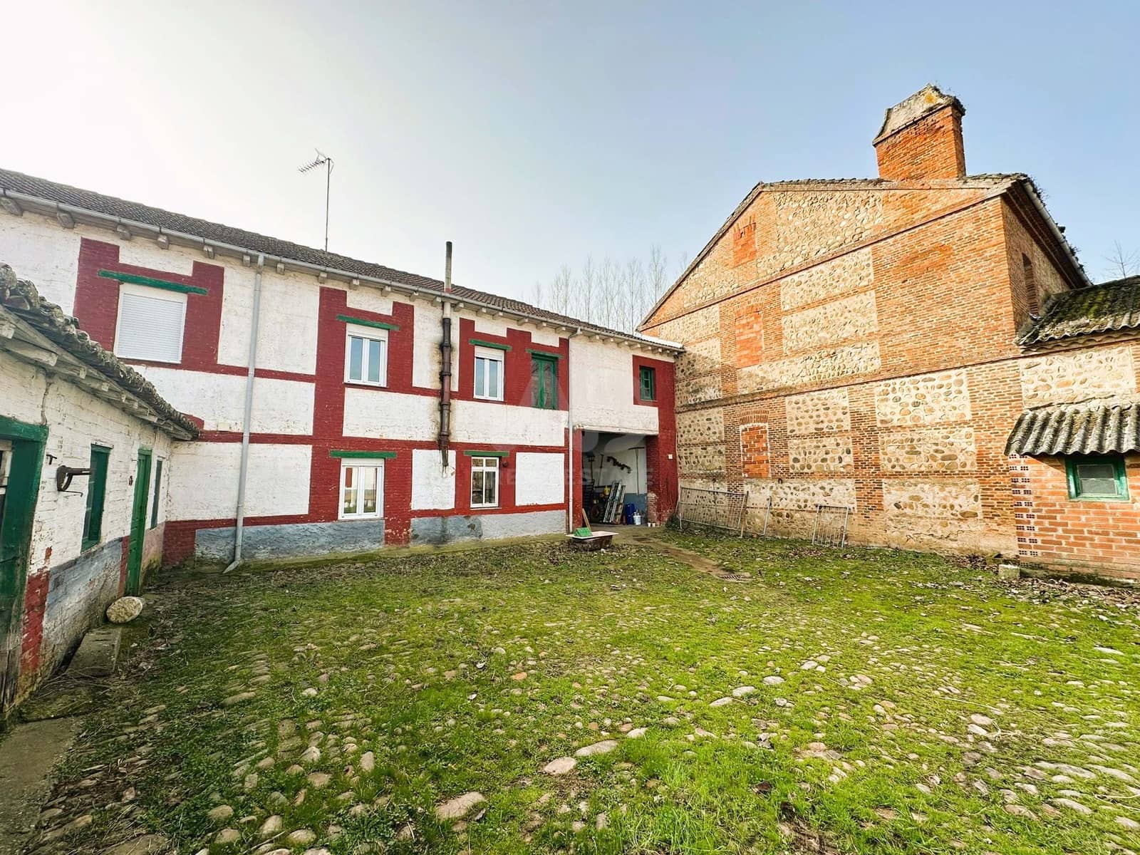 3 quarto Quinta/Casa Rural para venda em Leao cidade com garagem - 430 000 € (Ref: 9991317)