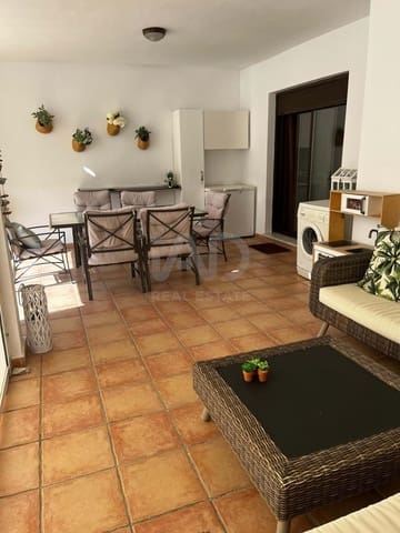 2 soverom Hus til salgs i Huelva by med svømmebasseng garasje - € 198 000 (Ref: 9991318)