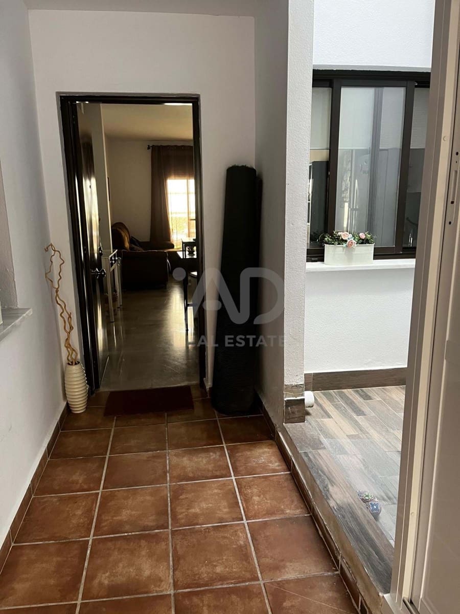 2 soverom Hus til salgs i Huelva by med svømmebasseng garasje - € 198 000 (Ref: 9991318)