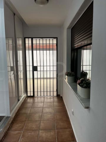 2 soverom Hus til salgs i Huelva by med svømmebasseng garasje - € 198 000 (Ref: 9991318)