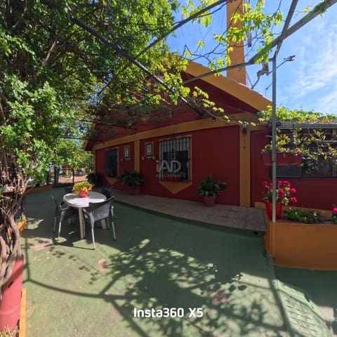 Grunde uden byggetilladelser til salg i Huelva by - € 220.000 (Ref: 9991320)