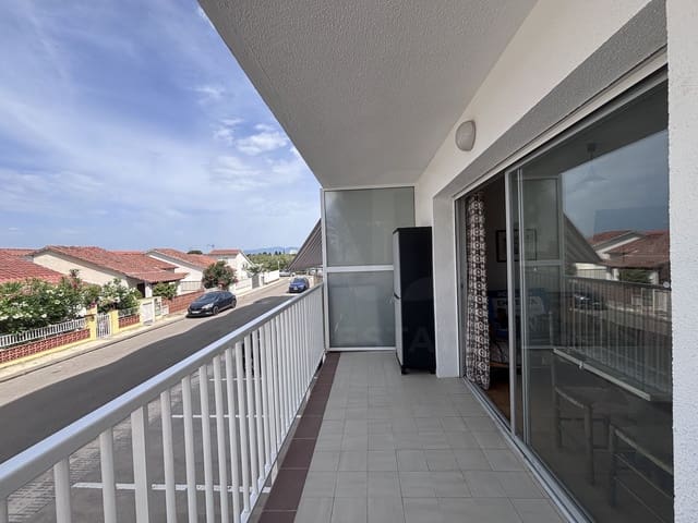 Apartamento en Santa Margarida, Roses en venta - 105.000 € (Ref: 9991321)