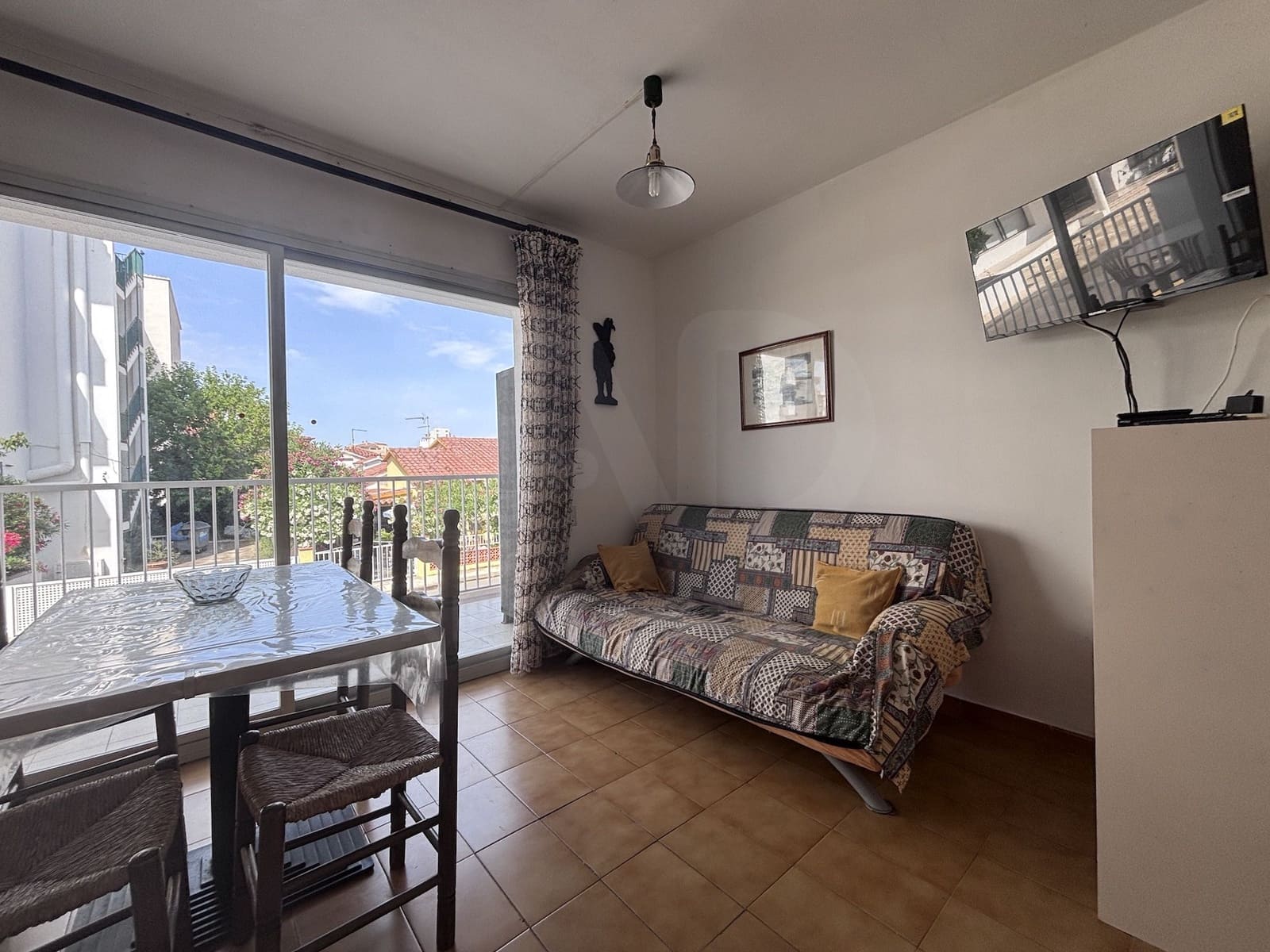 Lägenhet till salu i Girona stad - 105 000 € (Ref: 9991321)