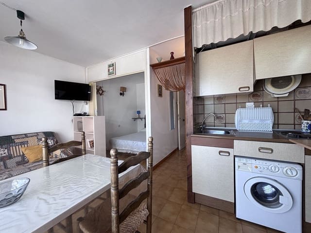 Apartamento en Santa Margarida, Roses en venta - 105.000 € (Ref: 9991321)