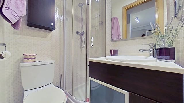 2 soverom Leilighet til salgs i Oropesa  med svømmebasseng garasje - € 168 000 (Ref: 9991322)