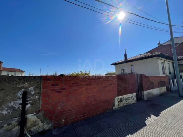 Solar/Parcela en León ciudad en venta - 75.000 € (Ref: 9991323)