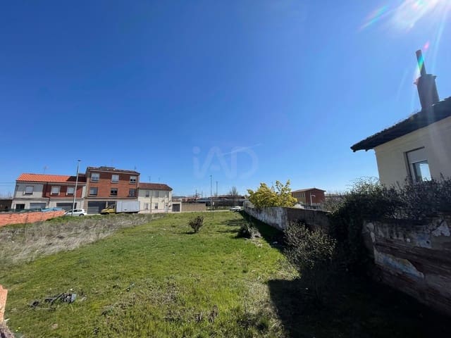 Solar/Parcela en León ciudad en venta - 75.000 € (Ref: 9991323)