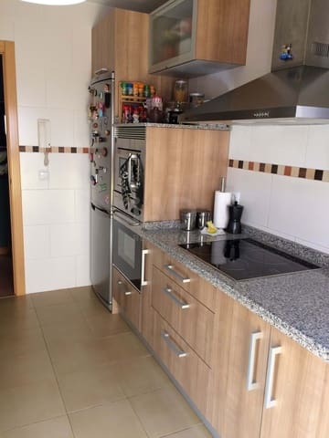 3 bedroom Apartment for sale in León city with garage - € 164,000 (Ref: 9991325)
