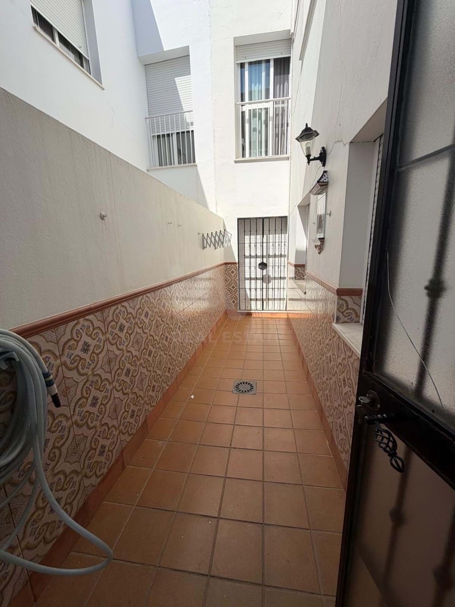3 makuuhuone Huoneisto myytävänä paikassa Huelva kaupunki - 135 000 € (Ref: 9991326)