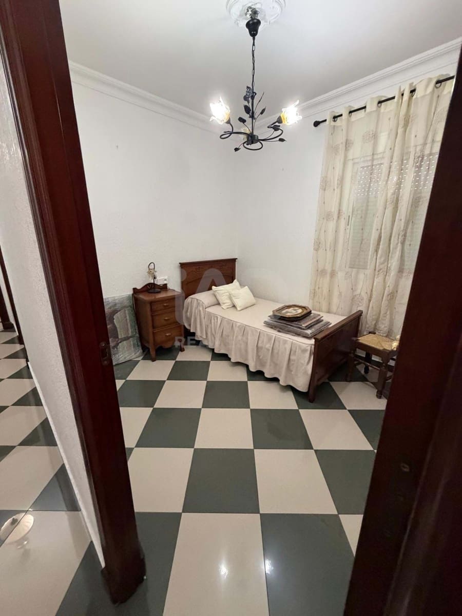 3 makuuhuone Huoneisto myytävänä paikassa Huelva kaupunki - 135 000 € (Ref: 9991326)