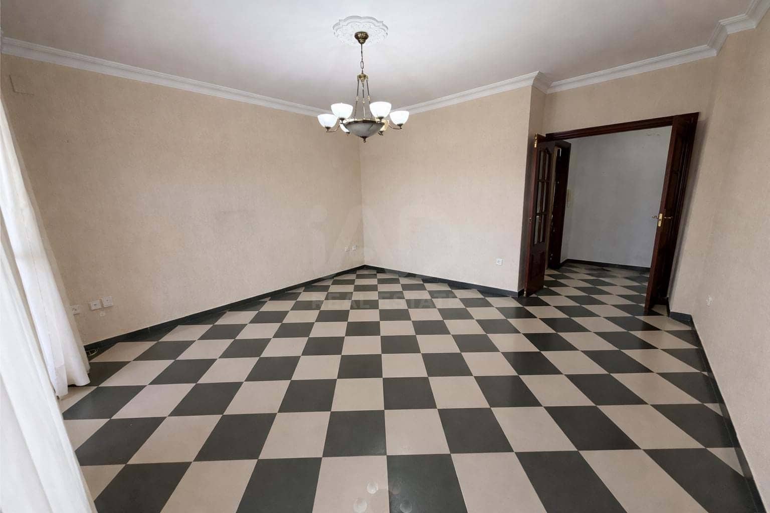 3 makuuhuone Huoneisto myytävänä paikassa Huelva kaupunki - 135 000 € (Ref: 9991326)