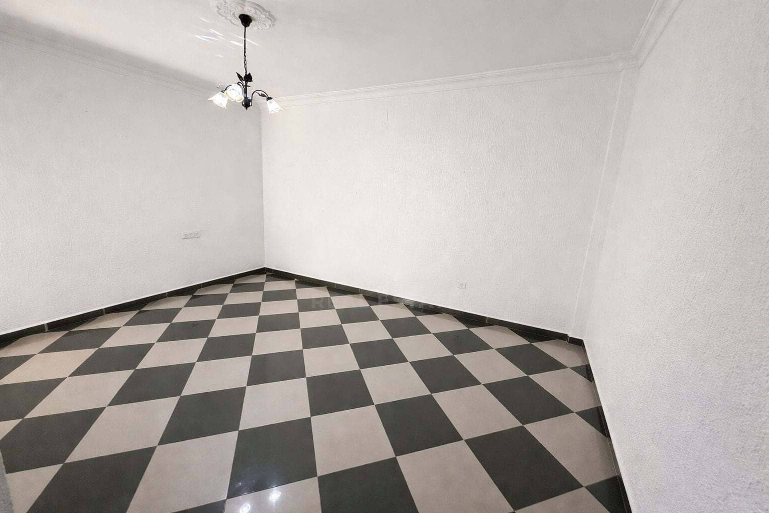 3 makuuhuone Huoneisto myytävänä paikassa Huelva kaupunki - 135 000 € (Ref: 9991326)