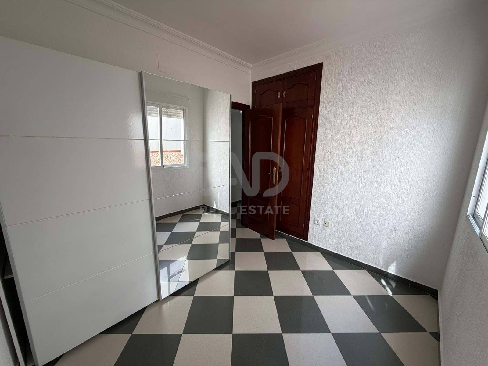3 makuuhuone Huoneisto myytävänä paikassa Huelva kaupunki - 135 000 € (Ref: 9991326)