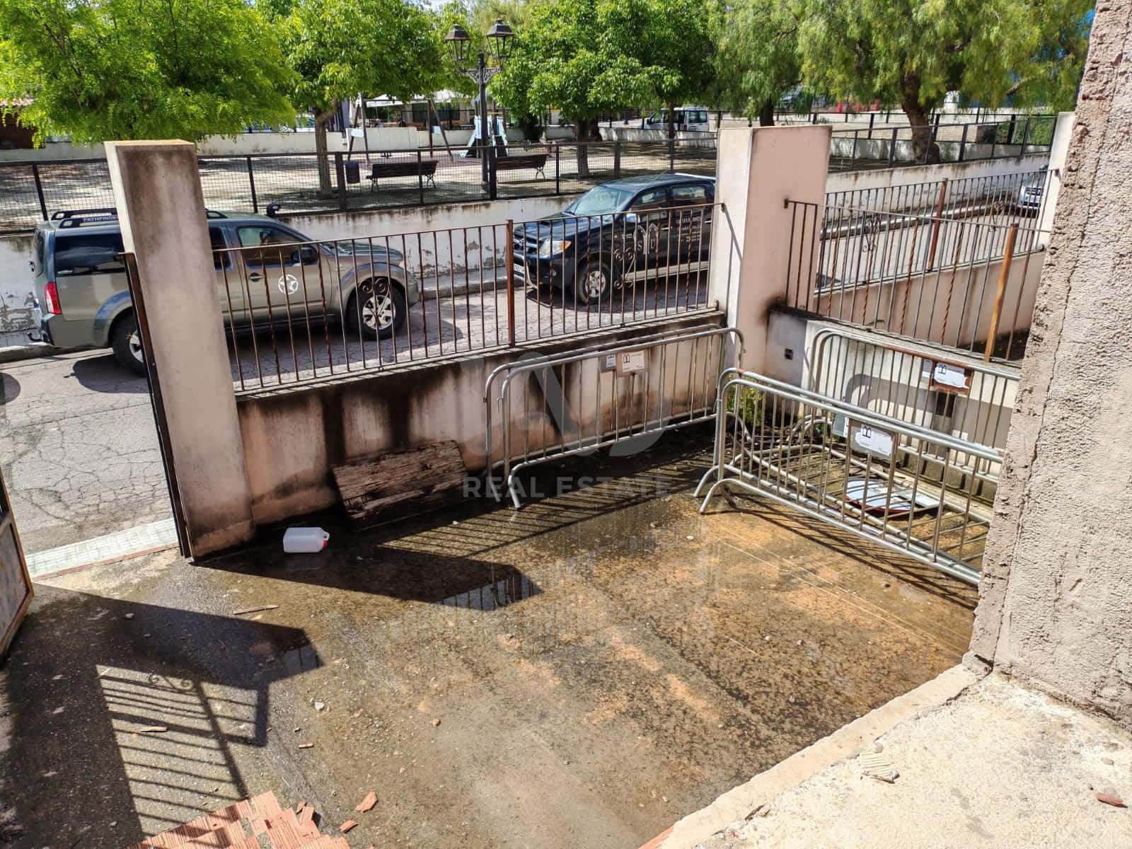 3 sovrum Radhus till salu i Jerica med garage - 360 000 € (Ref: 9991328)