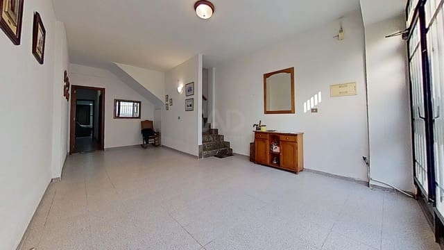 Adosado de 6 habitaciones en Vila-real en venta con garaje - 339.000 € (Ref: 9991329)