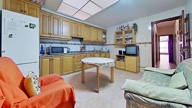 Adosado de 6 habitaciones en Vila-real en venta con garaje - 339.000 € (Ref: 9991329)
