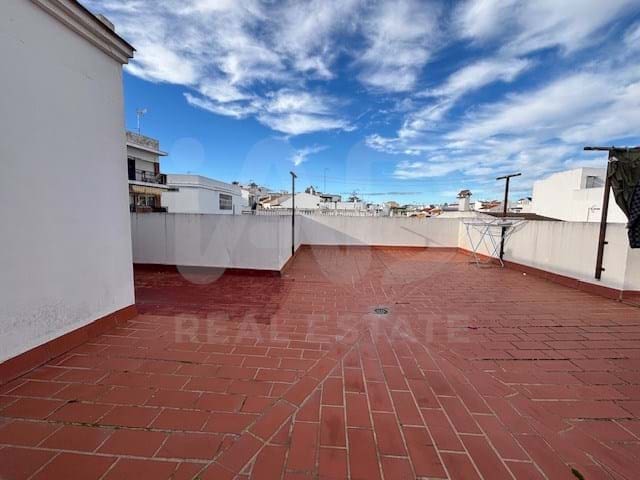 3 slaapkamer Appartement te koop in Lepe met garage - € 159.900 (Ref: 9991330)