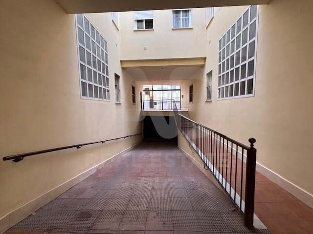 3 slaapkamer Appartement te koop in Lepe met garage - € 159.900 (Ref: 9991330)
