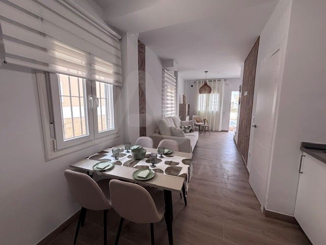2 soveværelse Byhus til salg i Huelva by - € 279.800 (Ref: 9991331)
