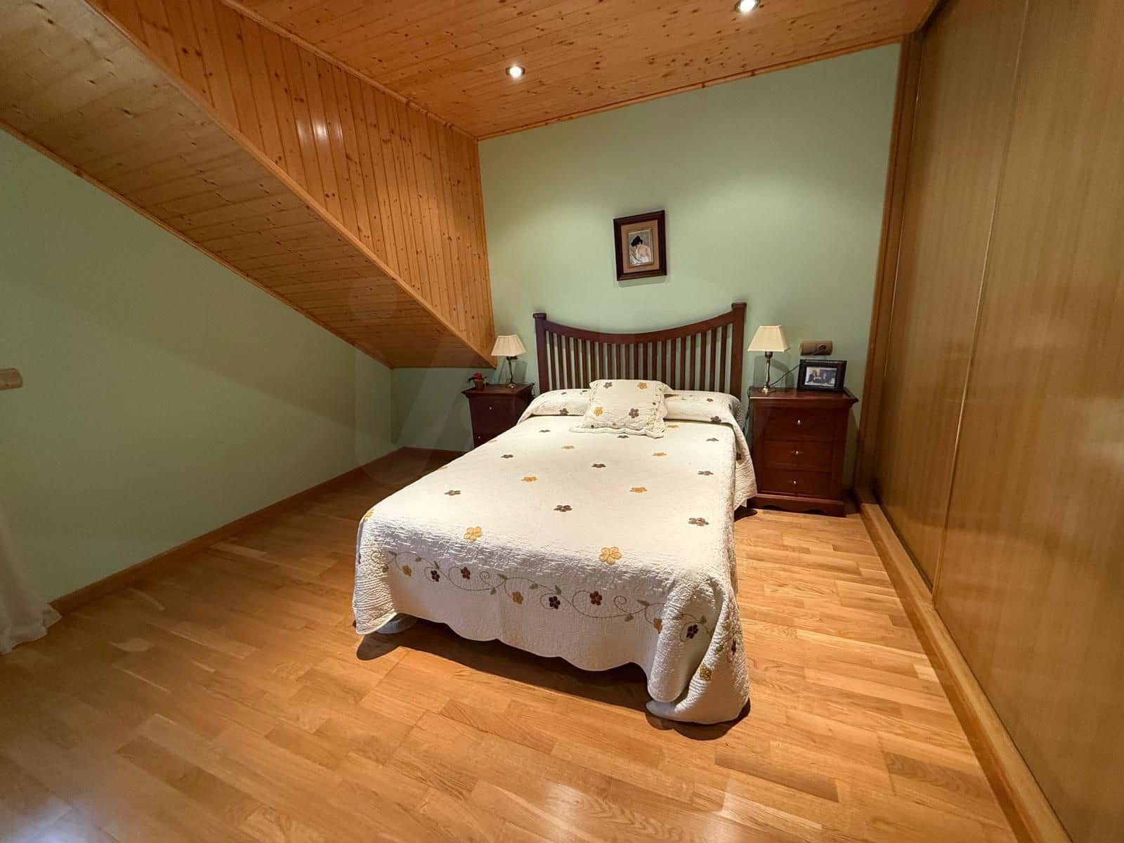 4 camera da letto Villa in vendita in Leon citta con garage - 320.000 € (Rif: 9991332)