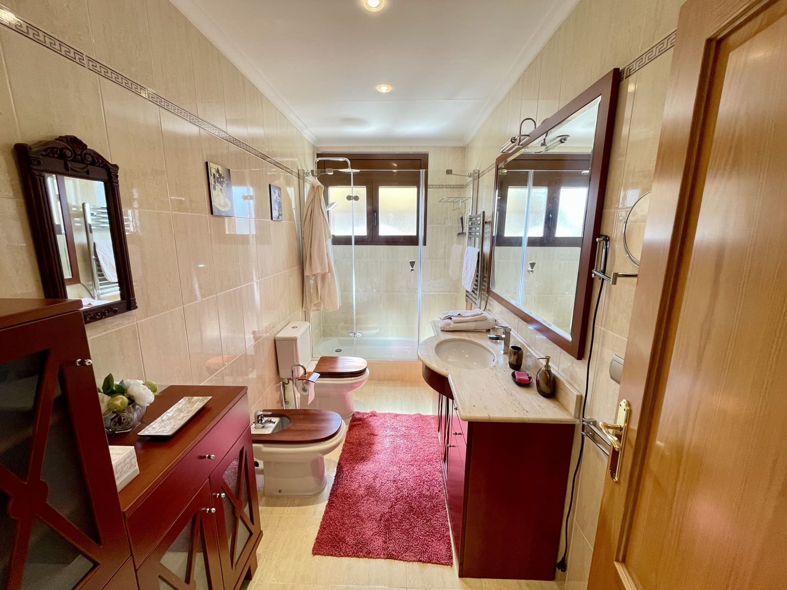 4 camera da letto Villa in vendita in Leon citta con garage - 320.000 € (Rif: 9991332)
