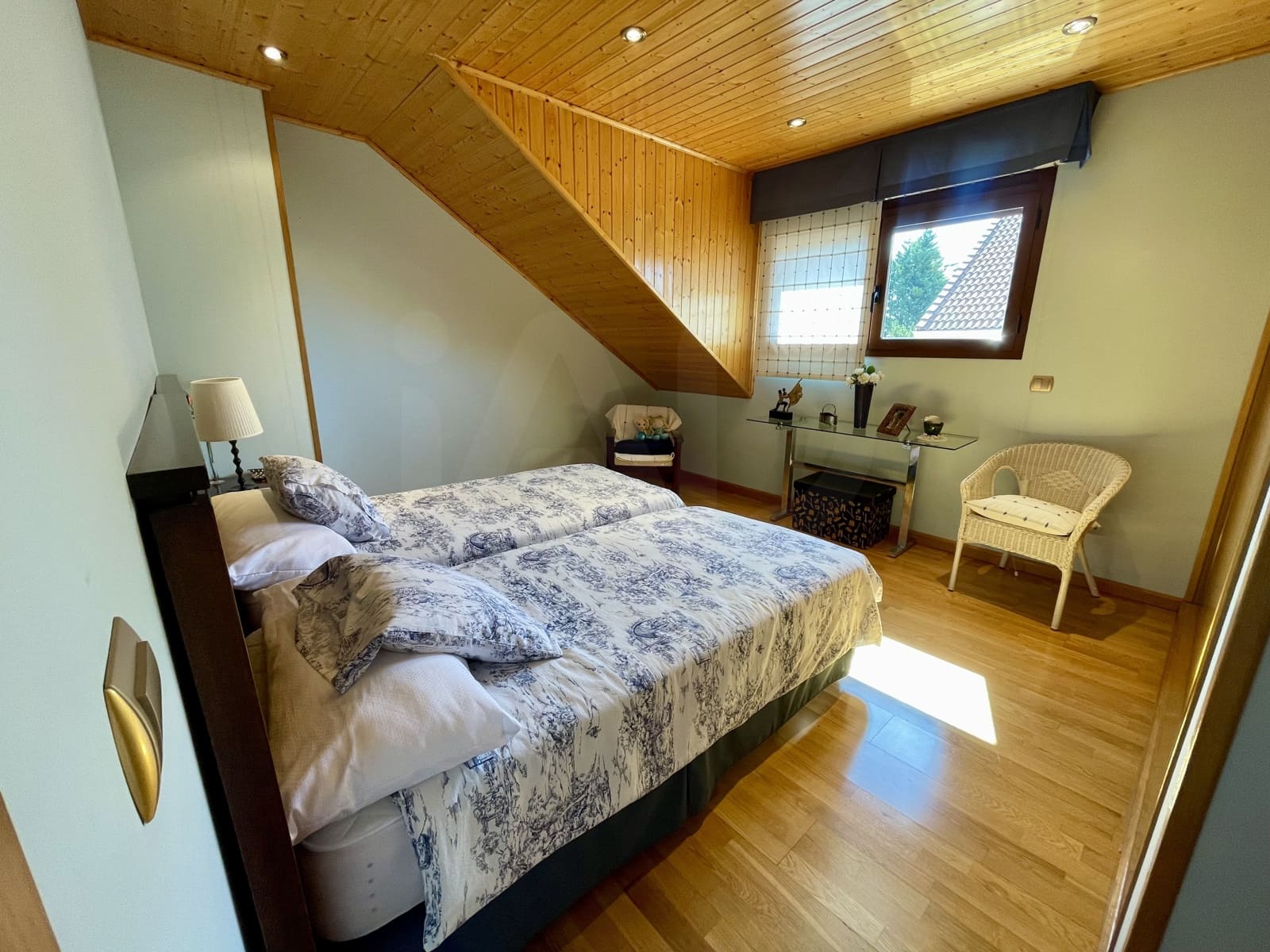 4 camera da letto Villa in vendita in Leon citta con garage - 320.000 € (Rif: 9991332)